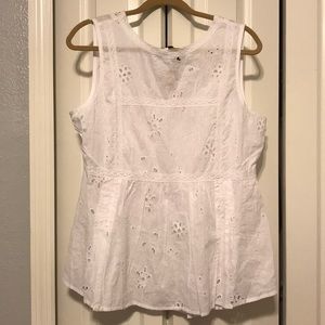 🍍NWT White Eyelet Boho Woven Top. Sz M.
